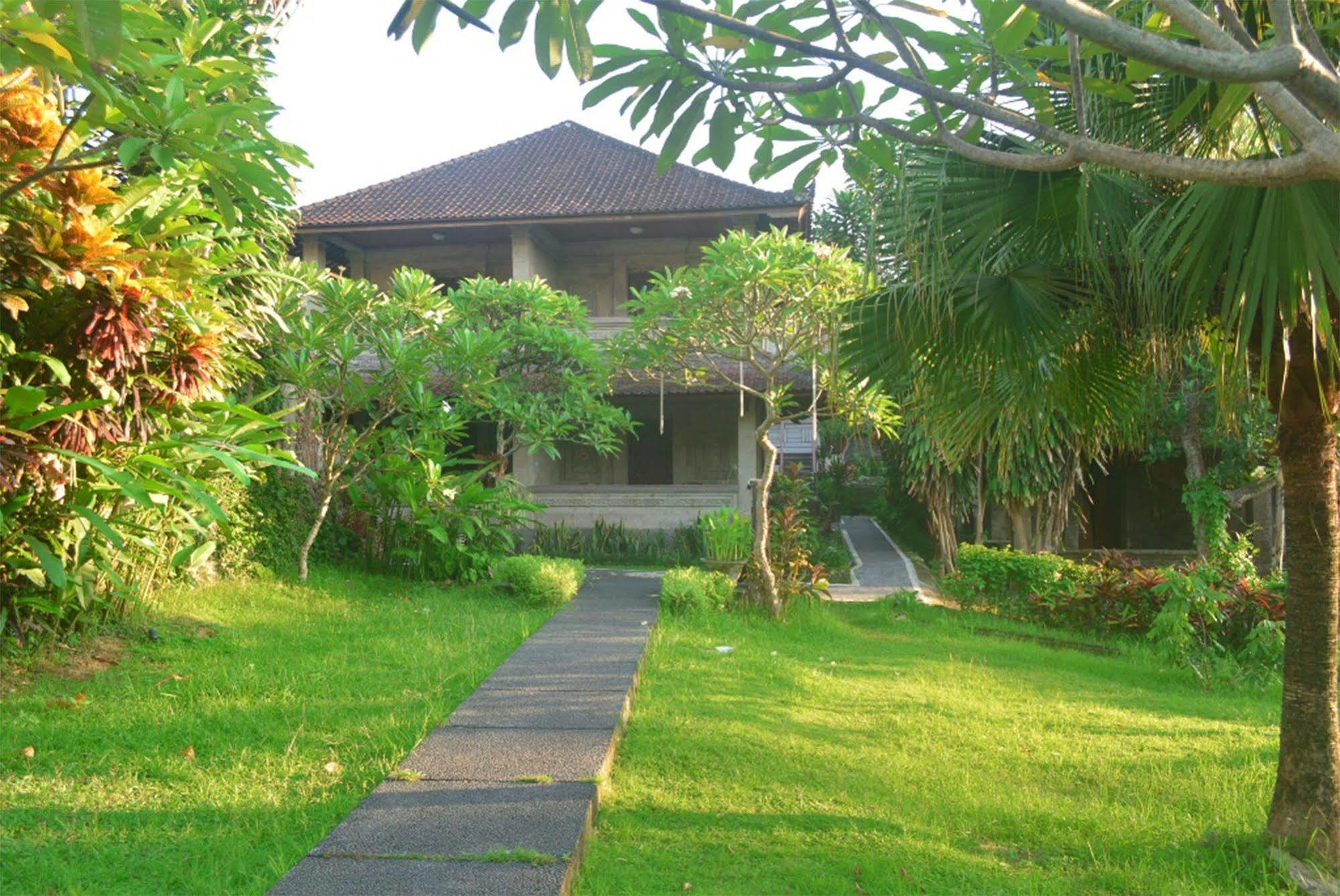 Puri Padi Hotel Ubud Exterior foto